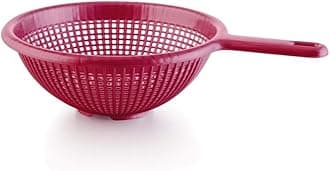 YBM Home 8.5 Inch Plastic Strainer Colander with Long Handle – Made of Food Safe BPA-Free Plastic - Use for Pasta, Noodles, Spaghetti, Vegetables and More 31-1129-red (1, Red)