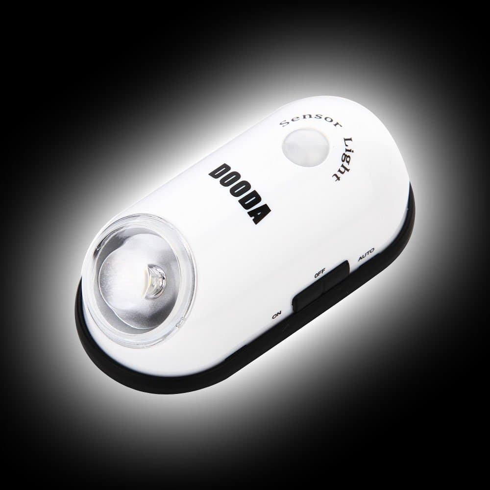 Dooda Battery-Powered Motion-Sensing LED Stick-Anywhere Night light White