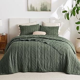 Bedsure 100% Cotton Quilt Set - Queen Size Bedspread, Lightweight Soft Bed Coverlet, 3-Piece Cozy Stitching Quilt Set with 2 Pillow Shams in Geometric Pattern for All Season, 90x96 inches, Olive Green